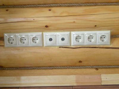 безопасная электропроводка в деревянном доме